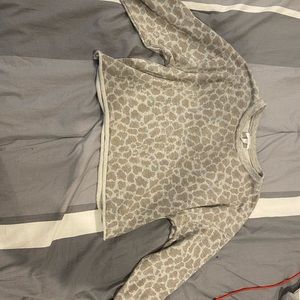 Cheetah Cropped Crewneck